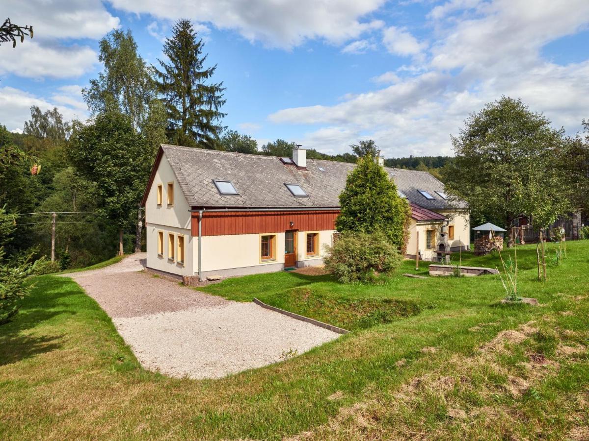 Holiday Home In Lampertice With Swimming Pool Exterior photo